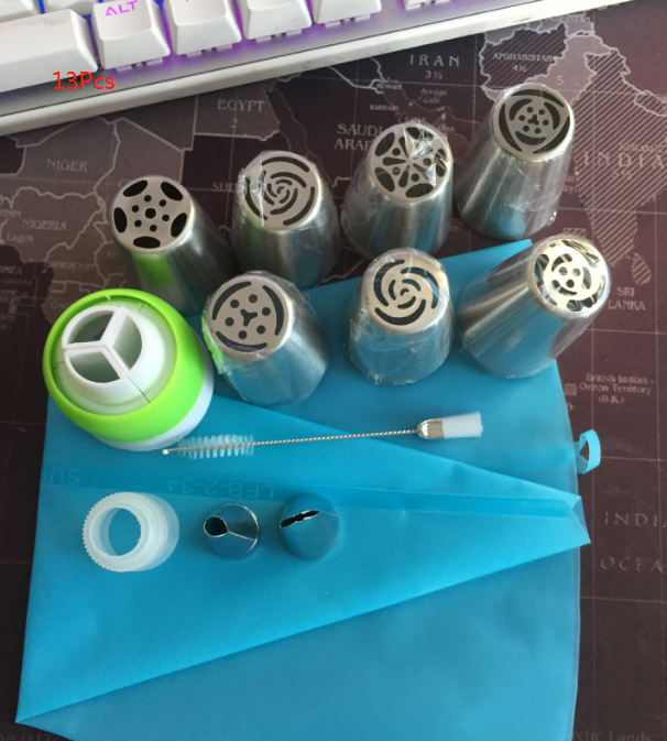 DIY-Serie Edelstahl-Weihnachtsdekorationsmund 30 verschiedene Kuchendekorationswerkzeuge