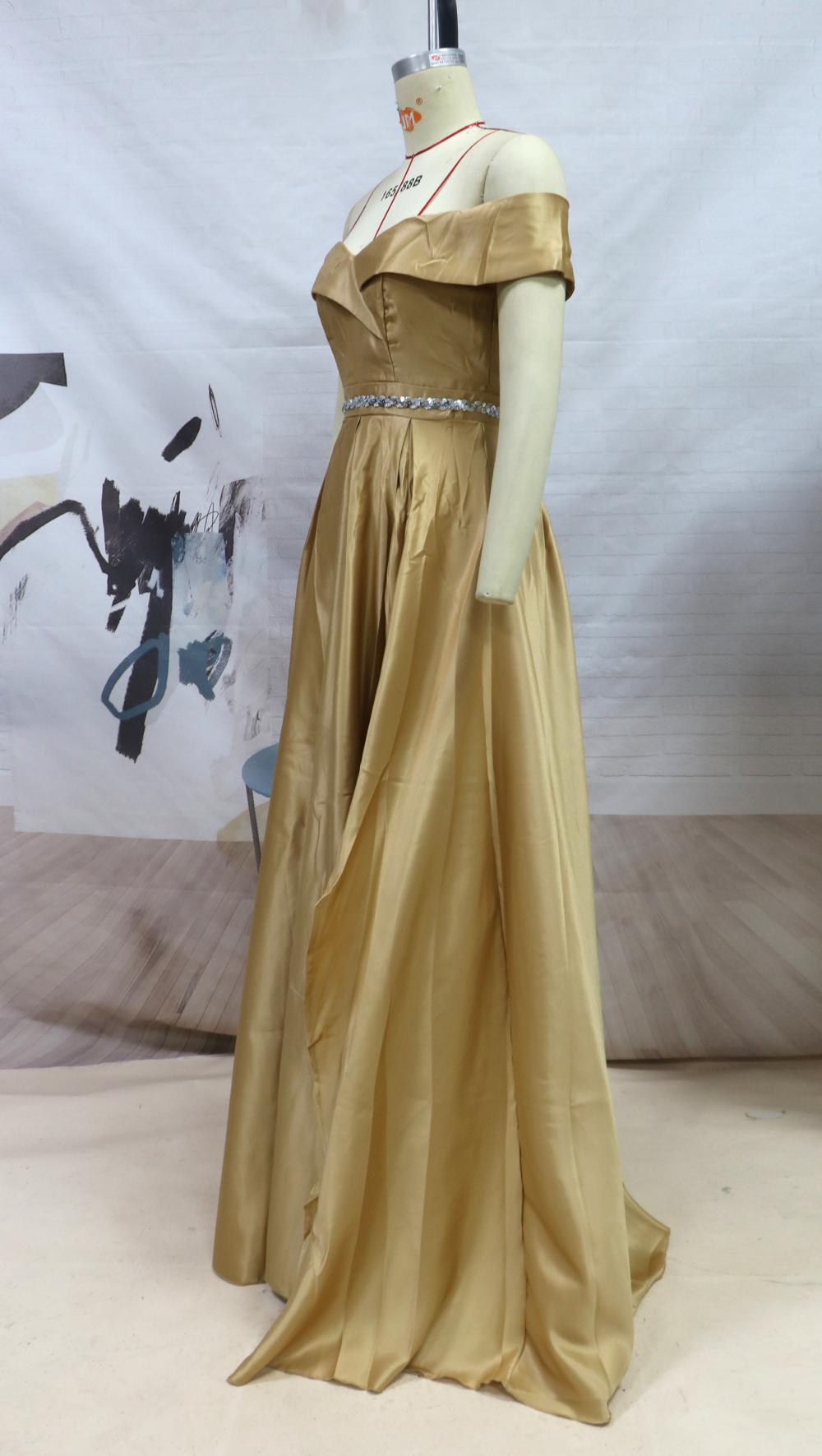 Langes Bankettkleid für Damen