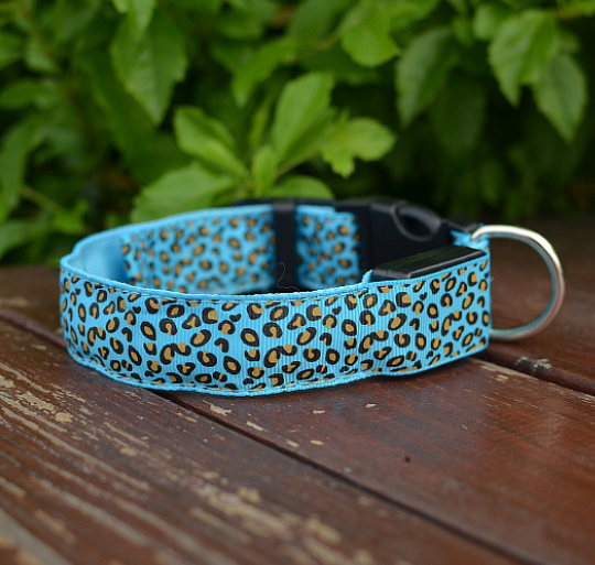 LED-Hundehalsband, sicher, verstellbares Nylon-Leoparden-Haustierhalsband