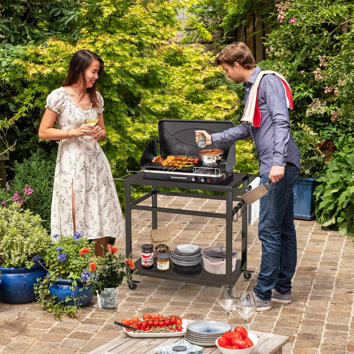 https://www.costway.de/grillwagen-fur-den-aussenbereich-mit-zwei-regalen-4-feststellbaren-radern-seitengriff-schwarz.html?ff=3&fp=8475&utm_source=dropship&utm_medium=dropship&utm_campaign=dropship